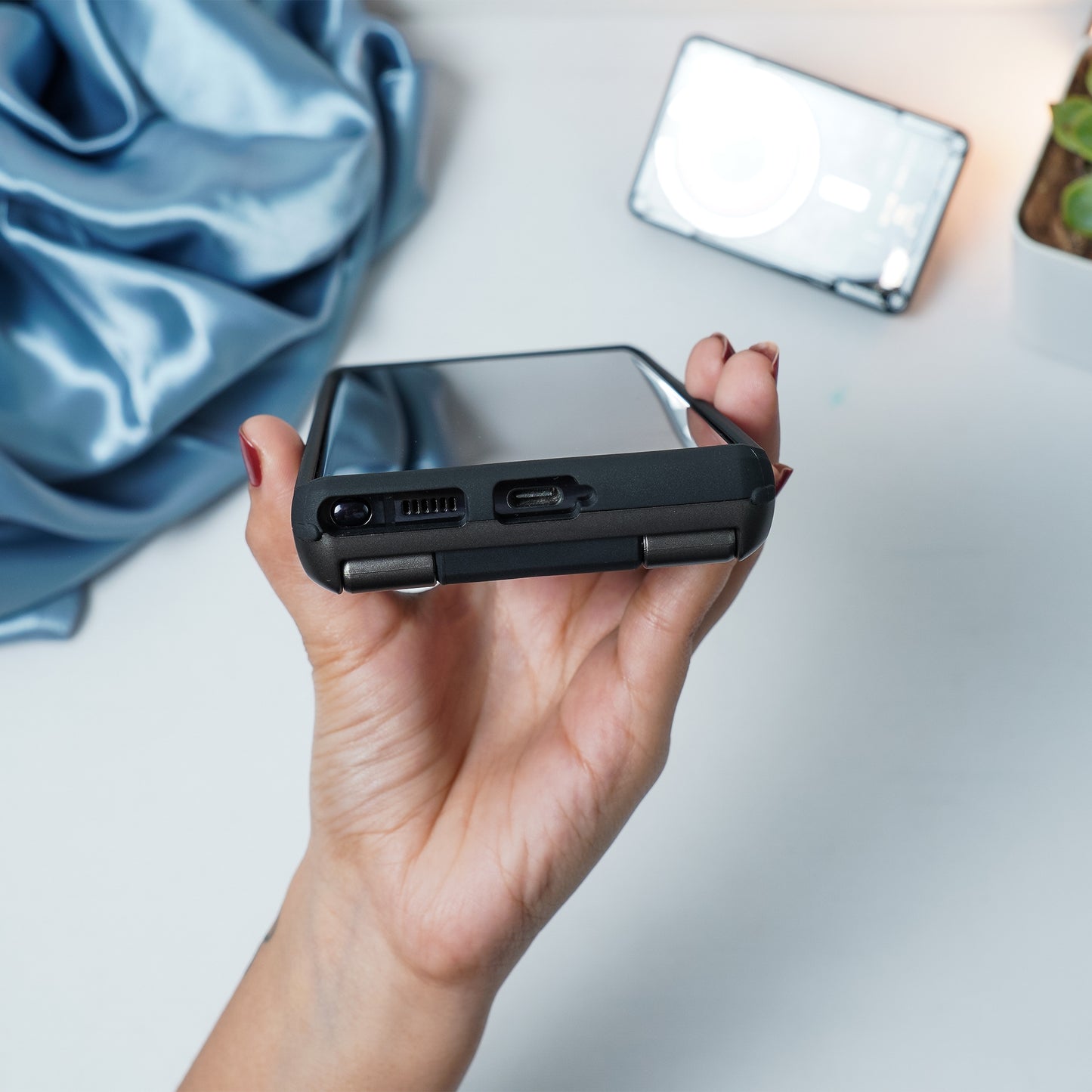 Galaxy S21 Series Hidden Card Holder Hybrid Case