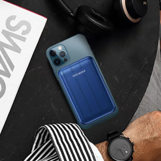 Rock Space - 10000 mAh Wireless PD Magnetic Charger