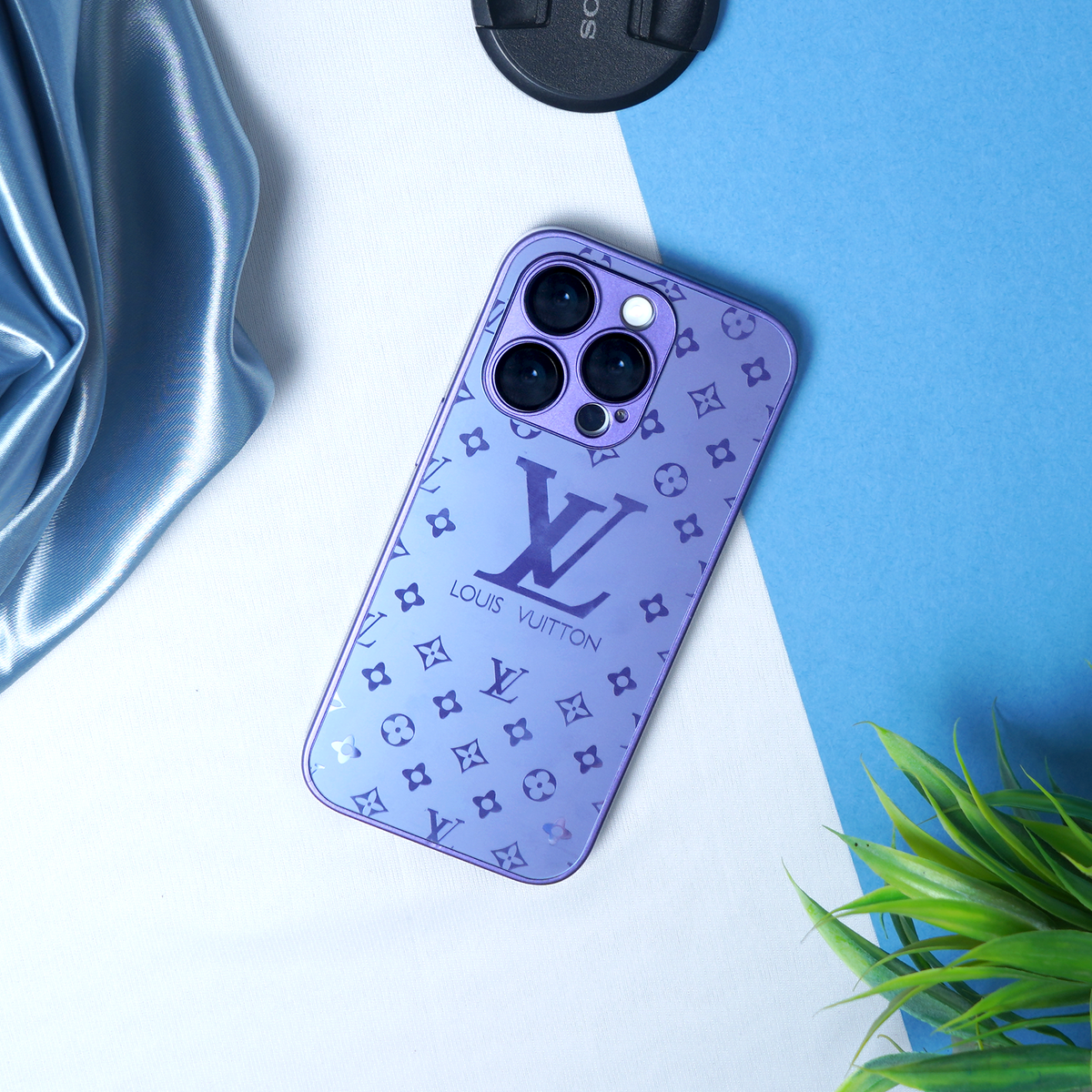 iPhone 15 Series LV Pattern Glass Case