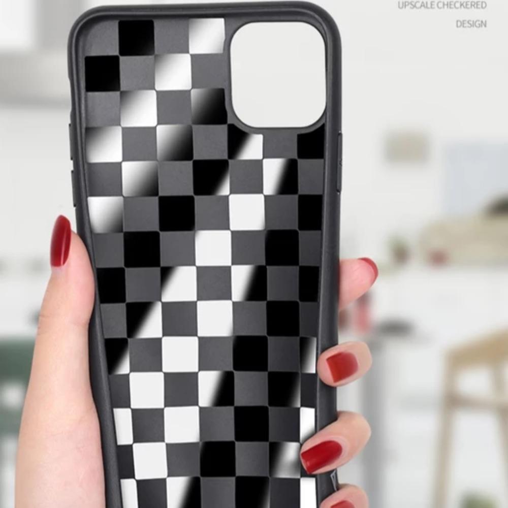 MK ® iPhone 11 Series Henks Upscale Check Design Case